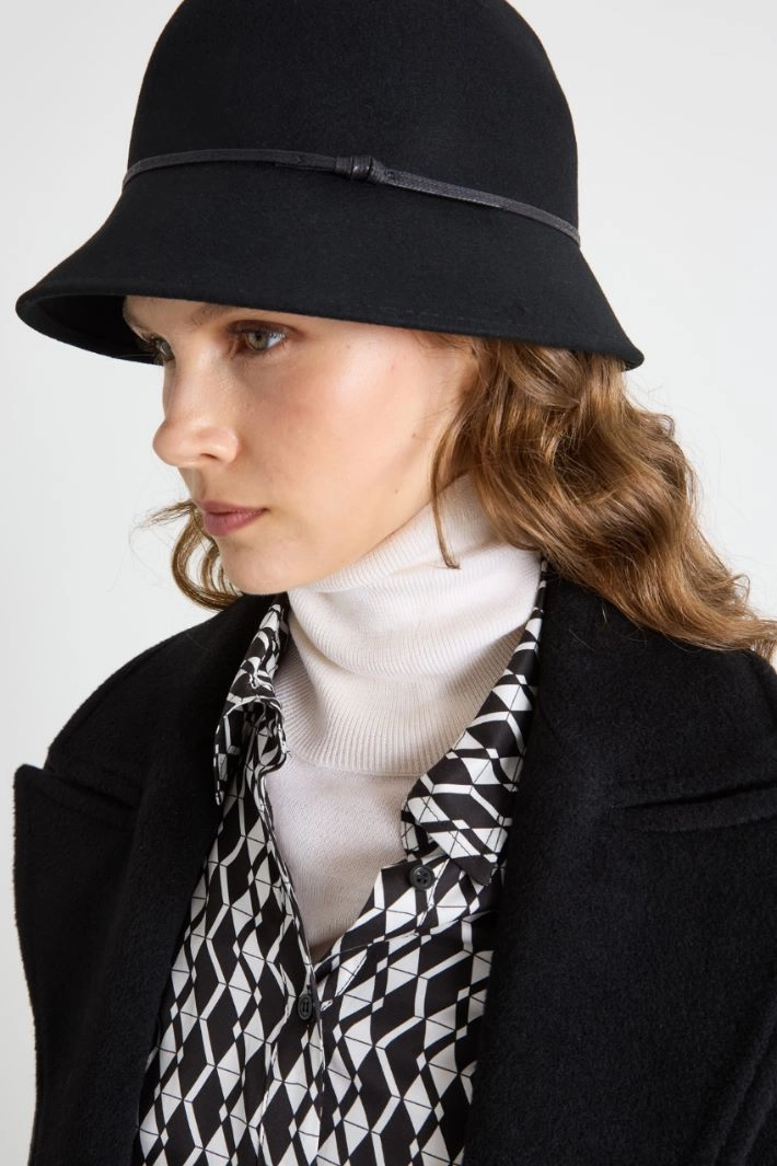 Wool cloche - BLACK