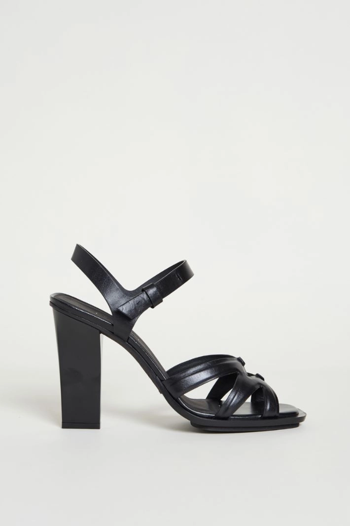 Polished leather sandals - BLACK