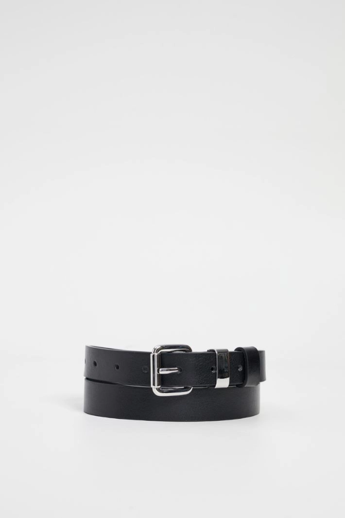 Shiny leather belt - BLACK