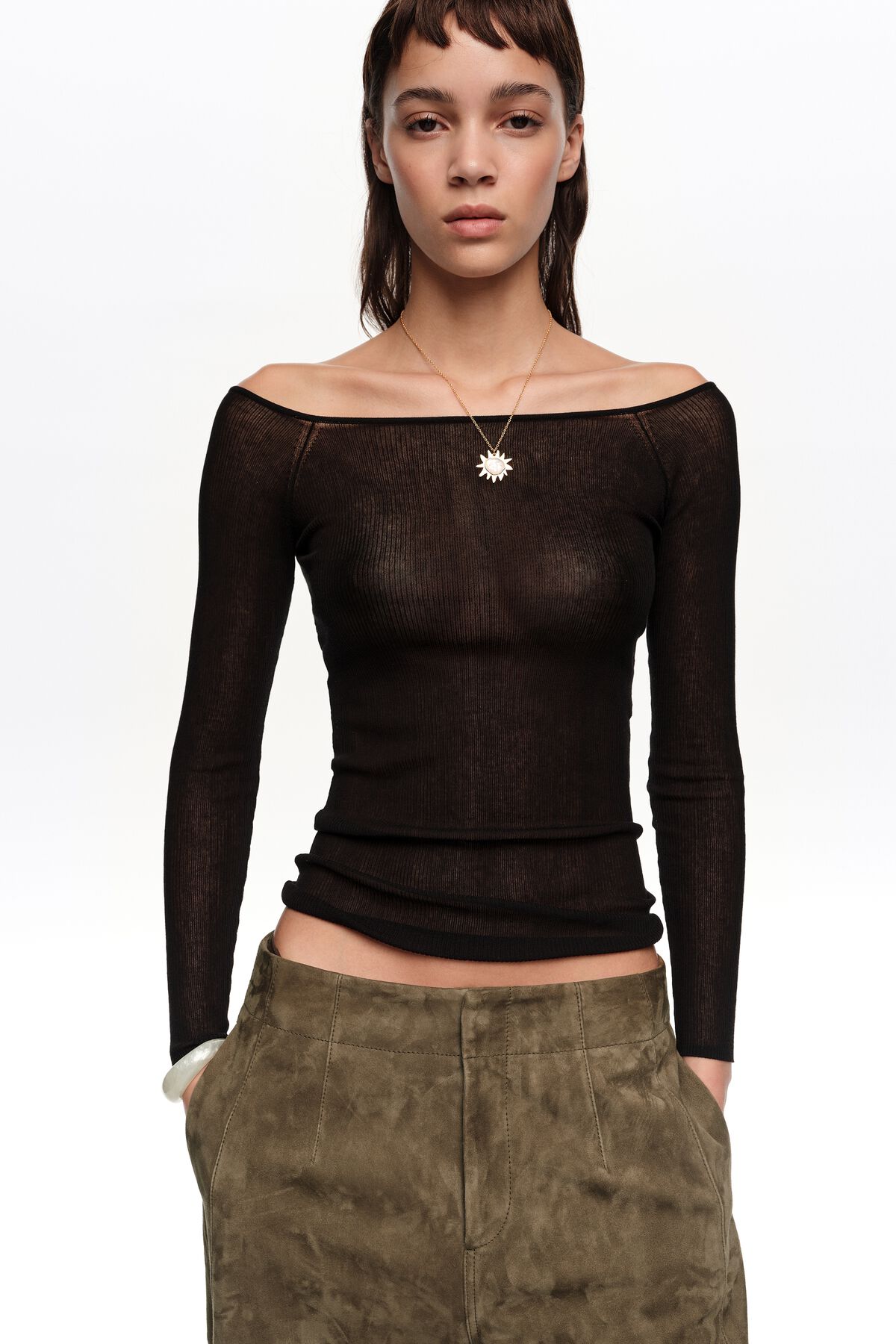 Black fitted ribbed jumper