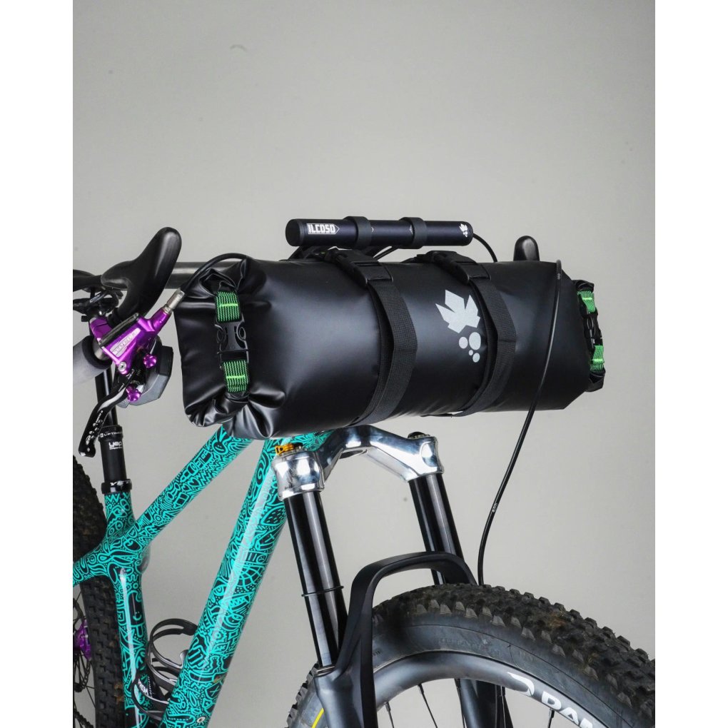 Miss Grape Trunk 8 Waterproof Bar Dry Bag