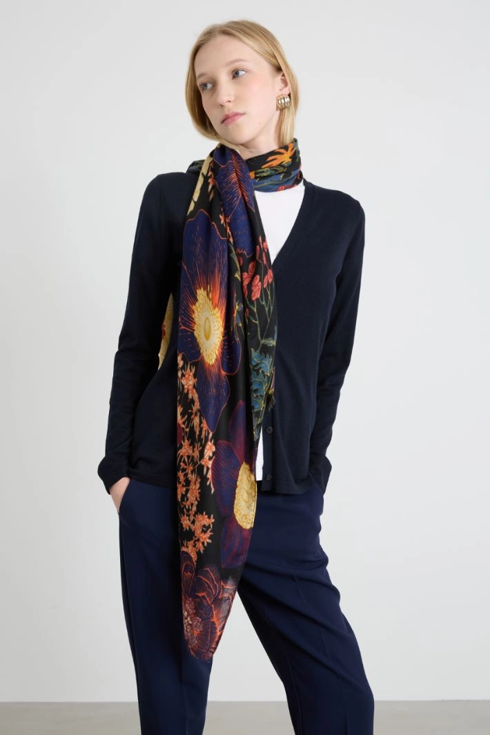 Patterned stole - BLACK