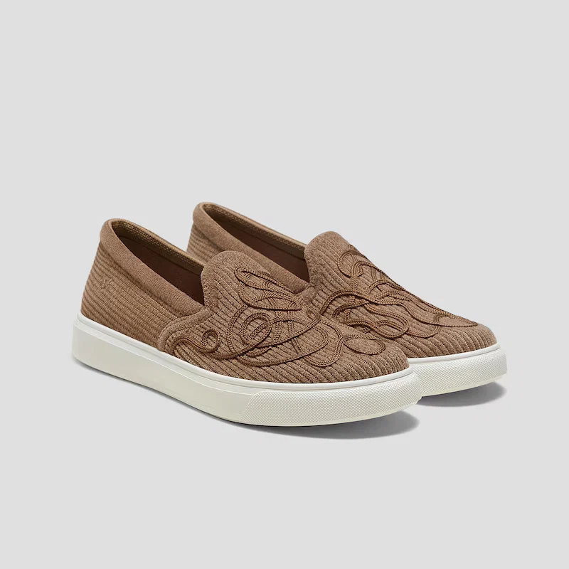 Classic Unisex Sneakers (V-Tune)