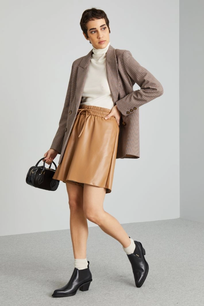 Bermuda shorts with drawstring - CAMEL