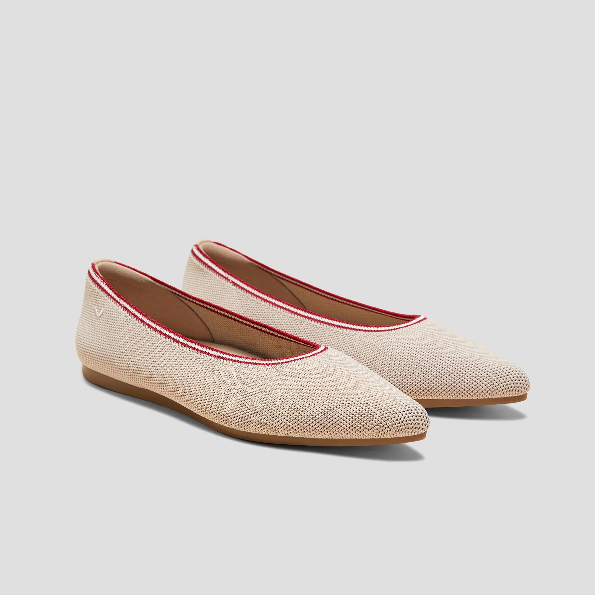 Pointed-Toe Ballet Flats (Aria 5°)