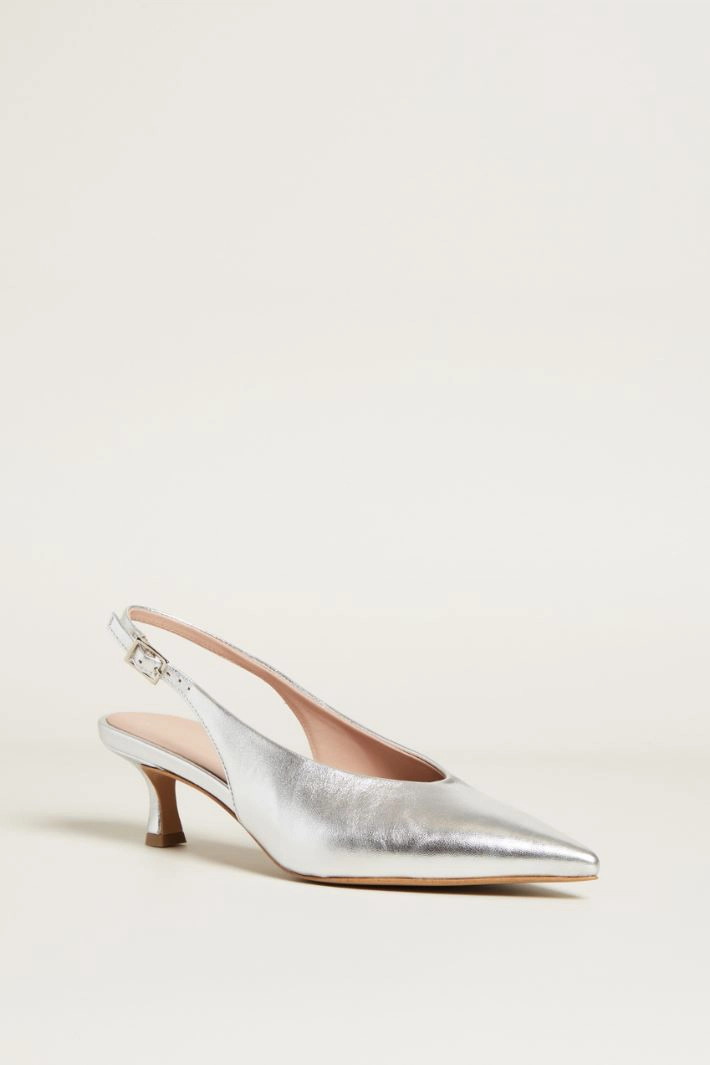 Laminated leather slingbacks - SILVER