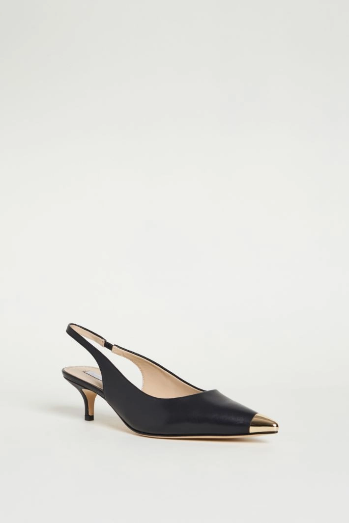 Metal-tipped slingbacks - BLACK