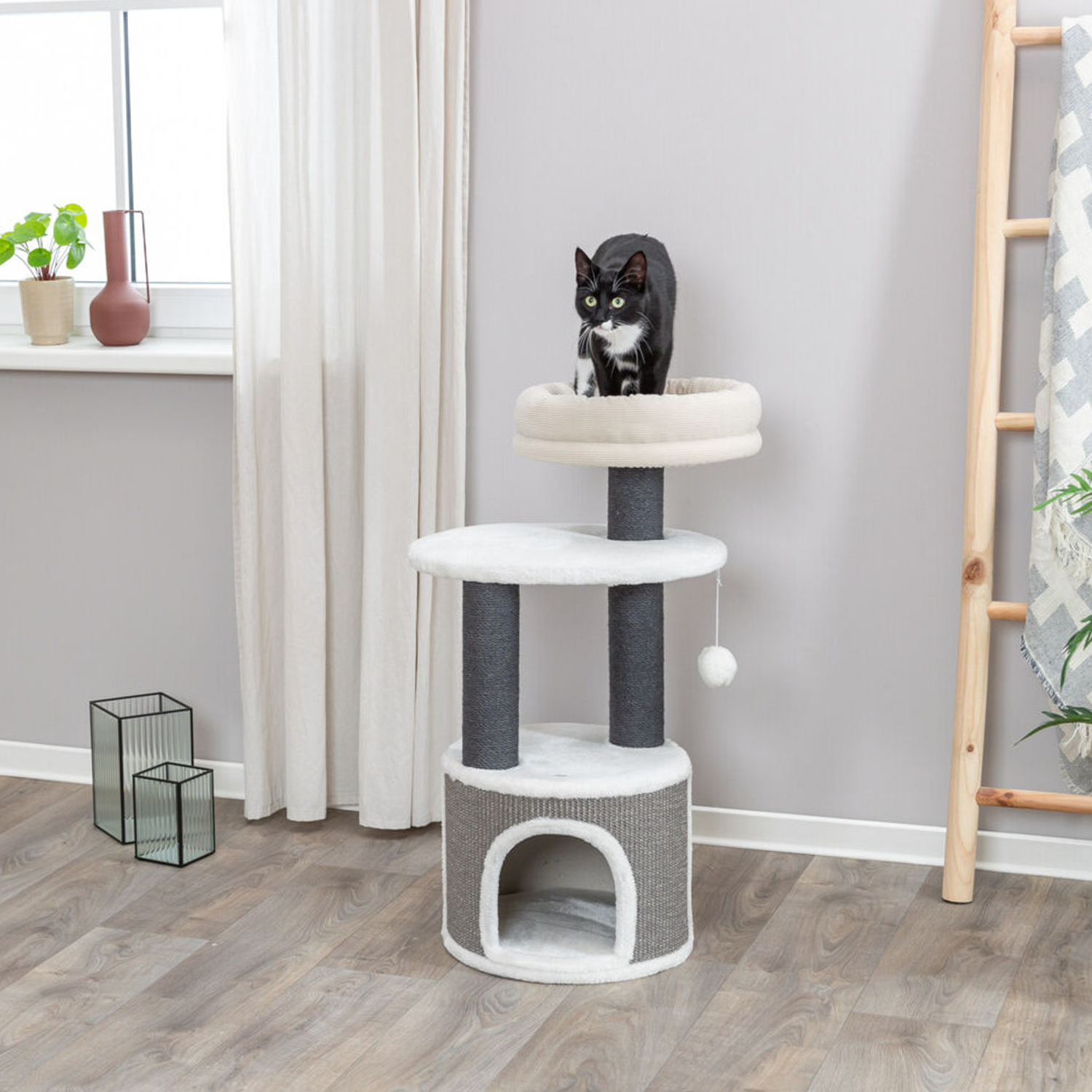 Trixie Scratching Post Marco