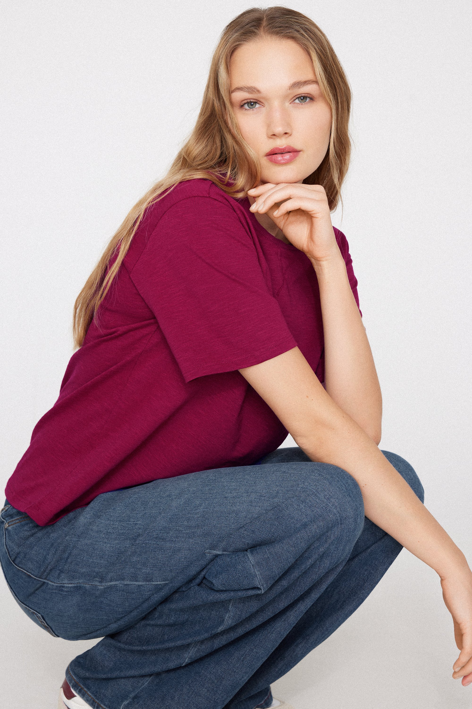 100% Slub Cotton Round Neck T-shirt