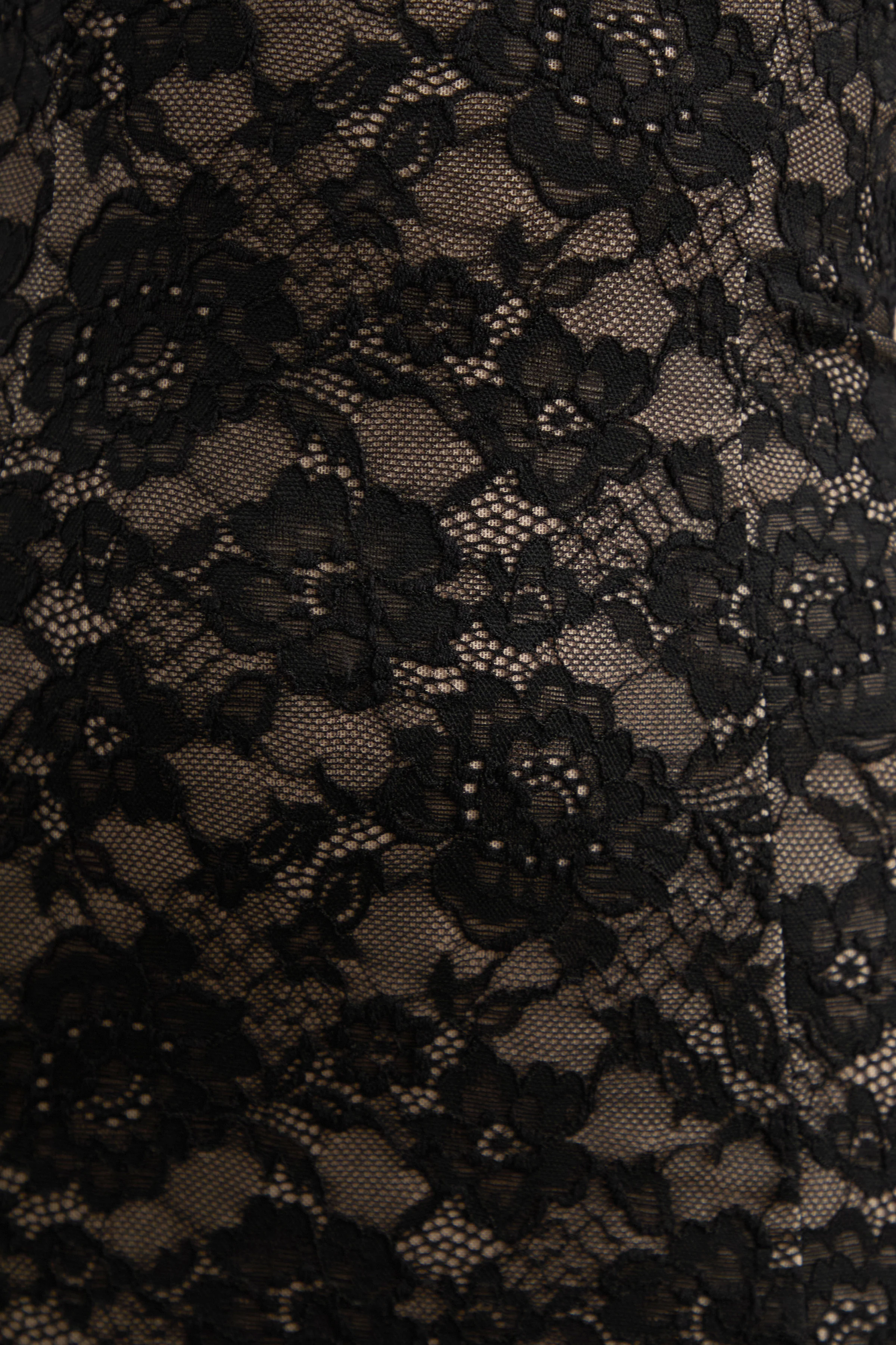 Mirellia | Black Lace Sweetheart-Neck Maxi Dress