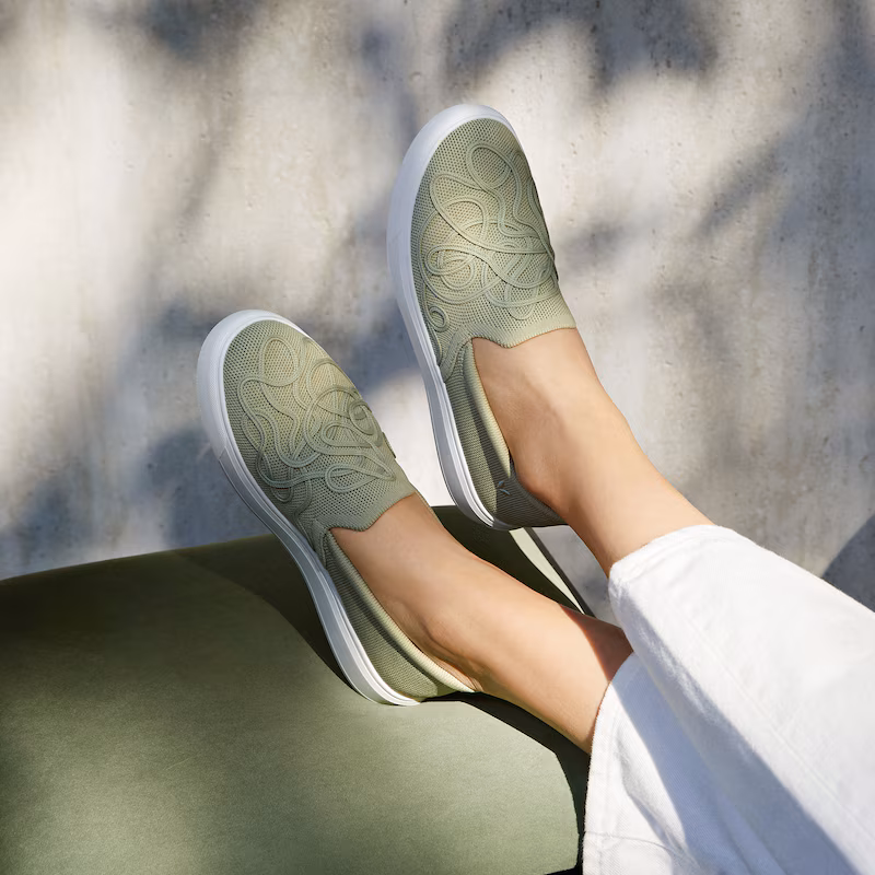 Classic Unisex Sneakers (V-Tune)