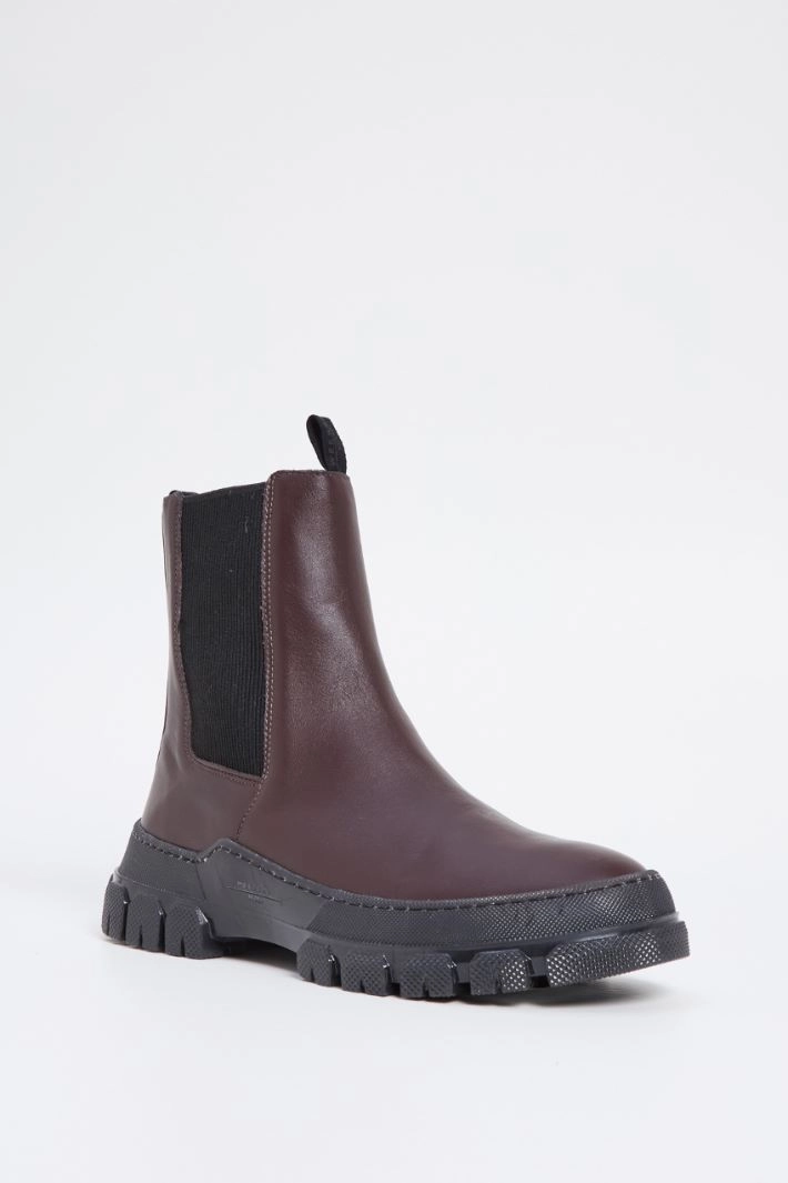 Ankle boots in real leather - BROWN