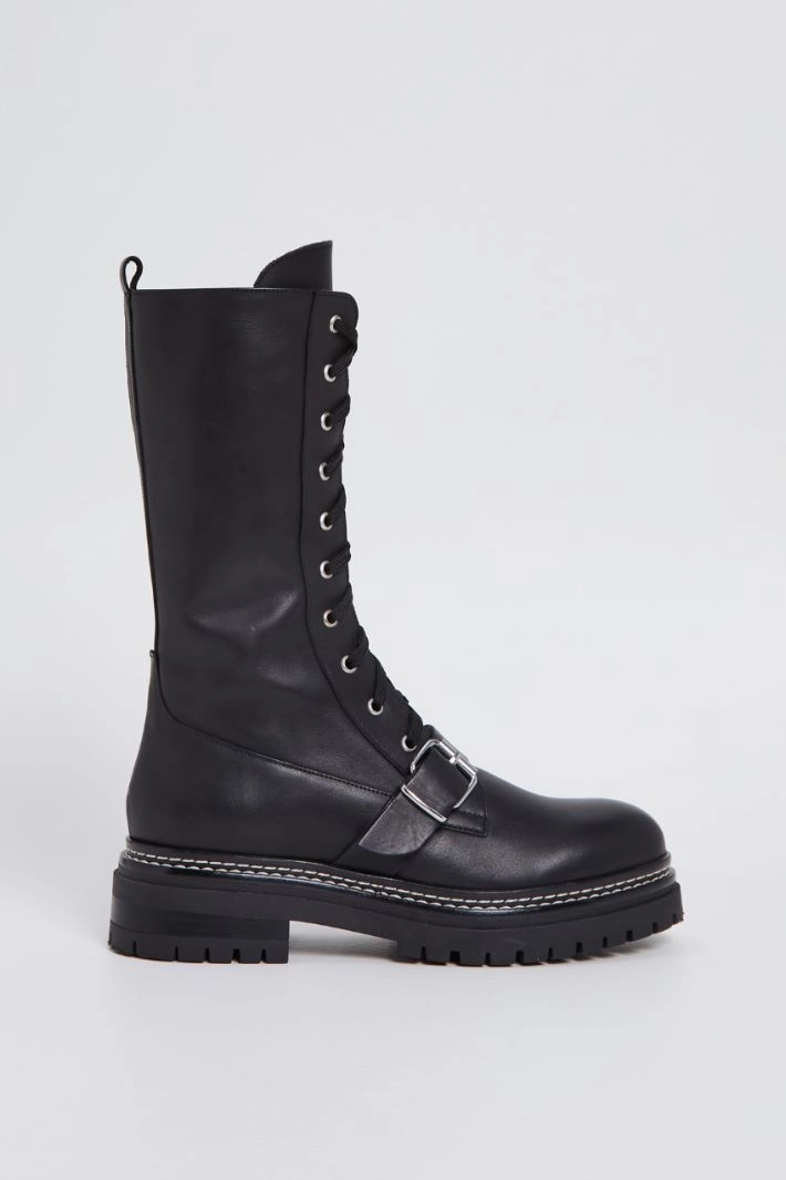 Lace-up leather combat boots - BLACK