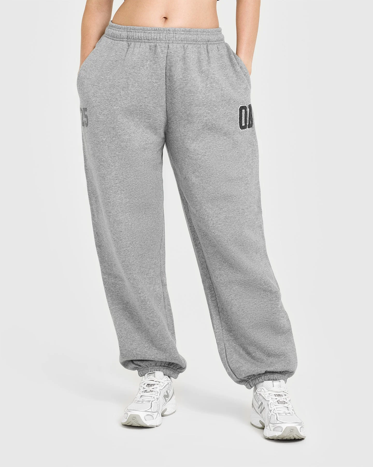 Foundations Oversized Oner 25 Joggers | Charcoal Marl