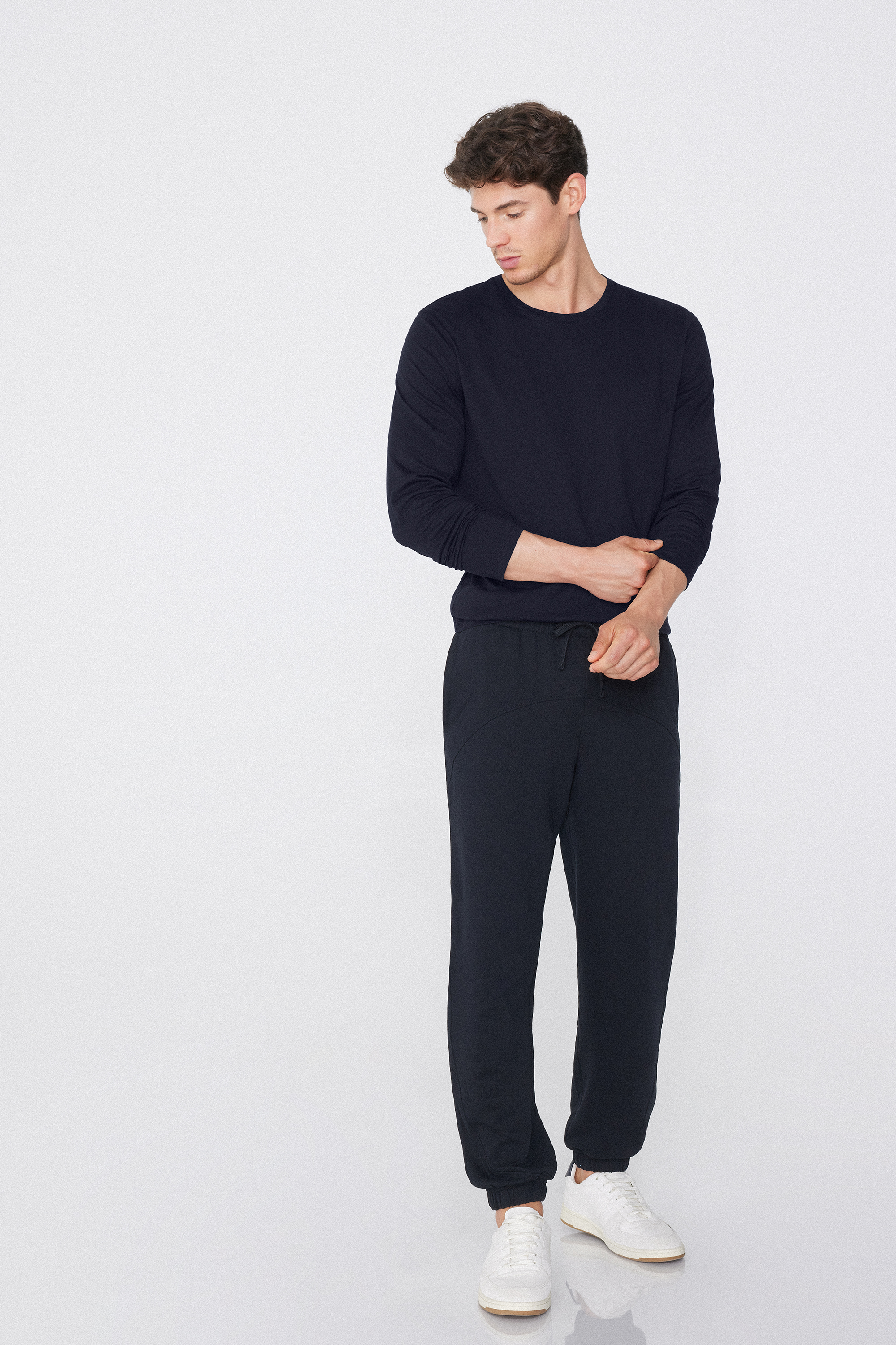 100% Cotton Top with Long Sleeves and Rounded Neck