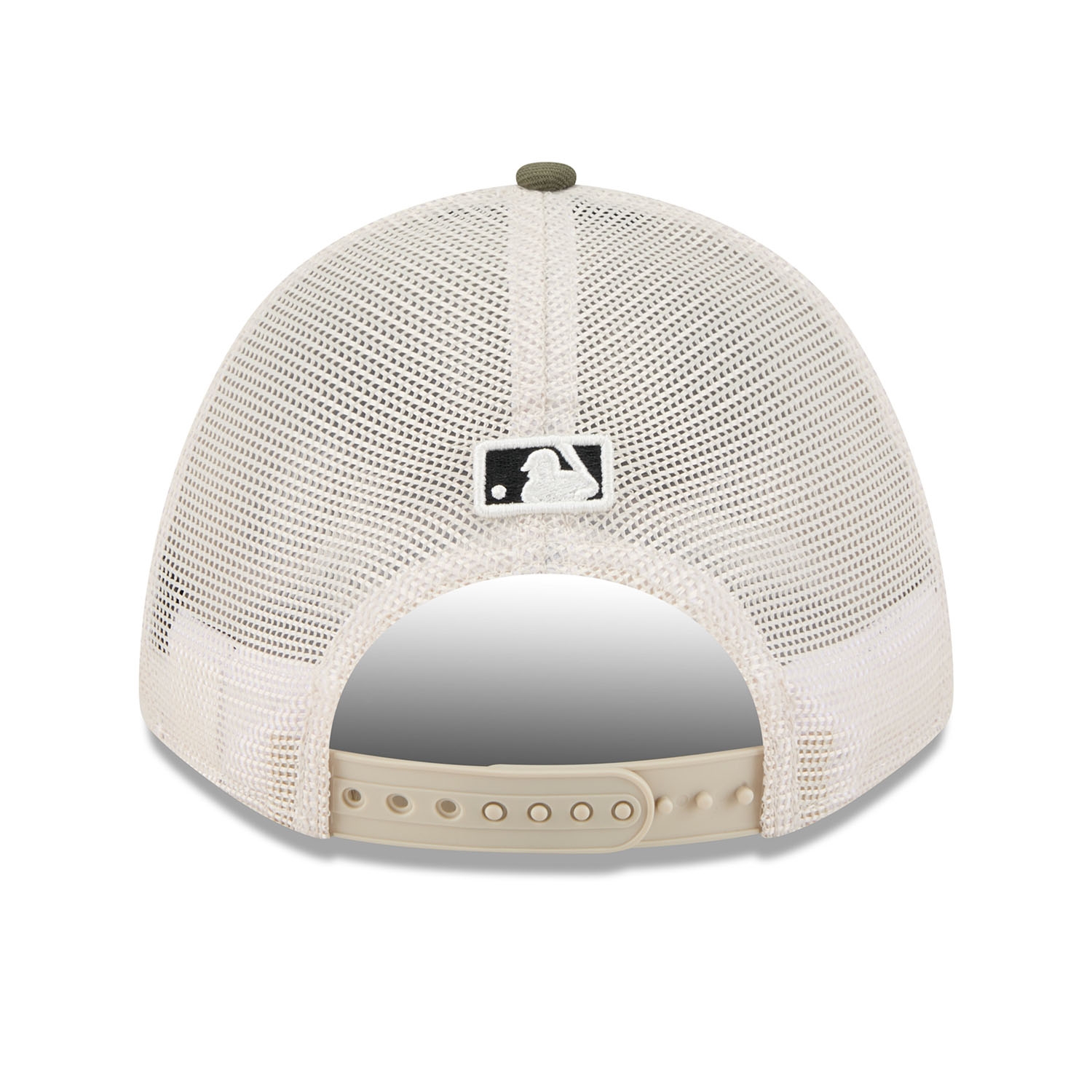 Cleveland Guardians 2025 MLB Armed Forces 9FORTY M-Crown A-Frame Snapback Cap
