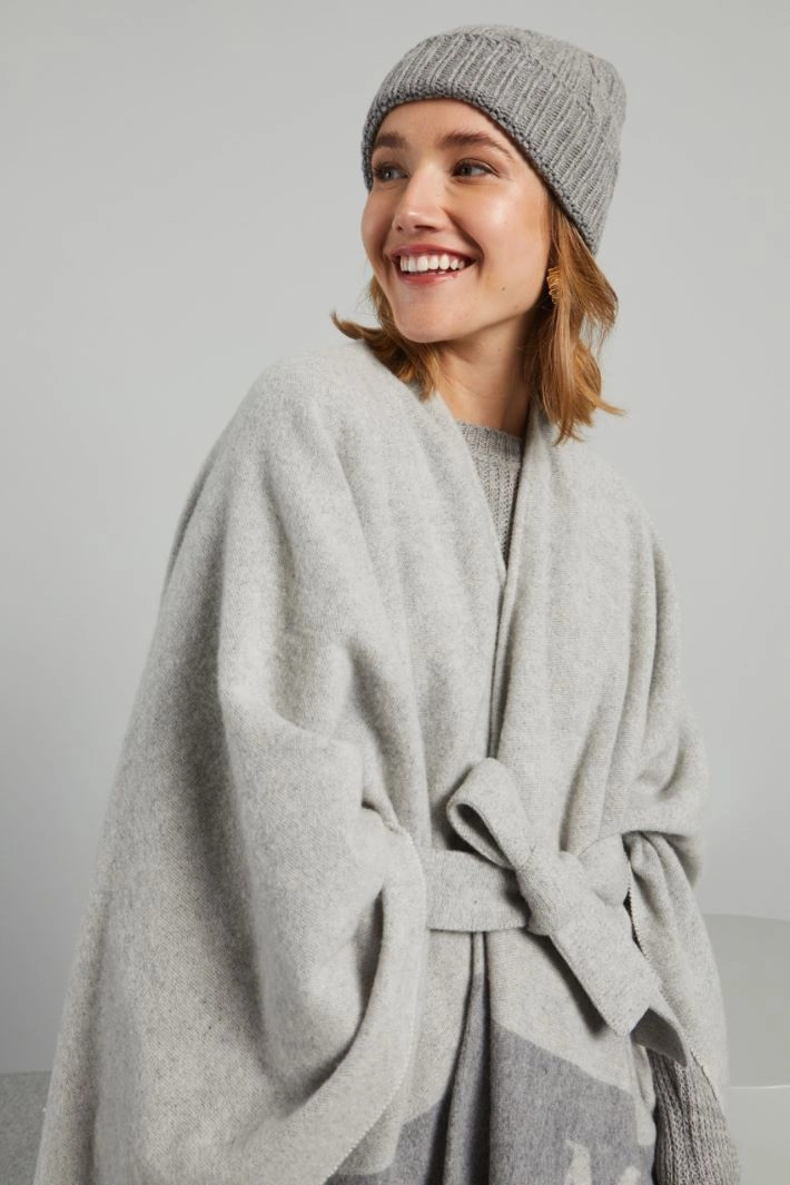 Cable-knit beanie hat - LIGHT GREY