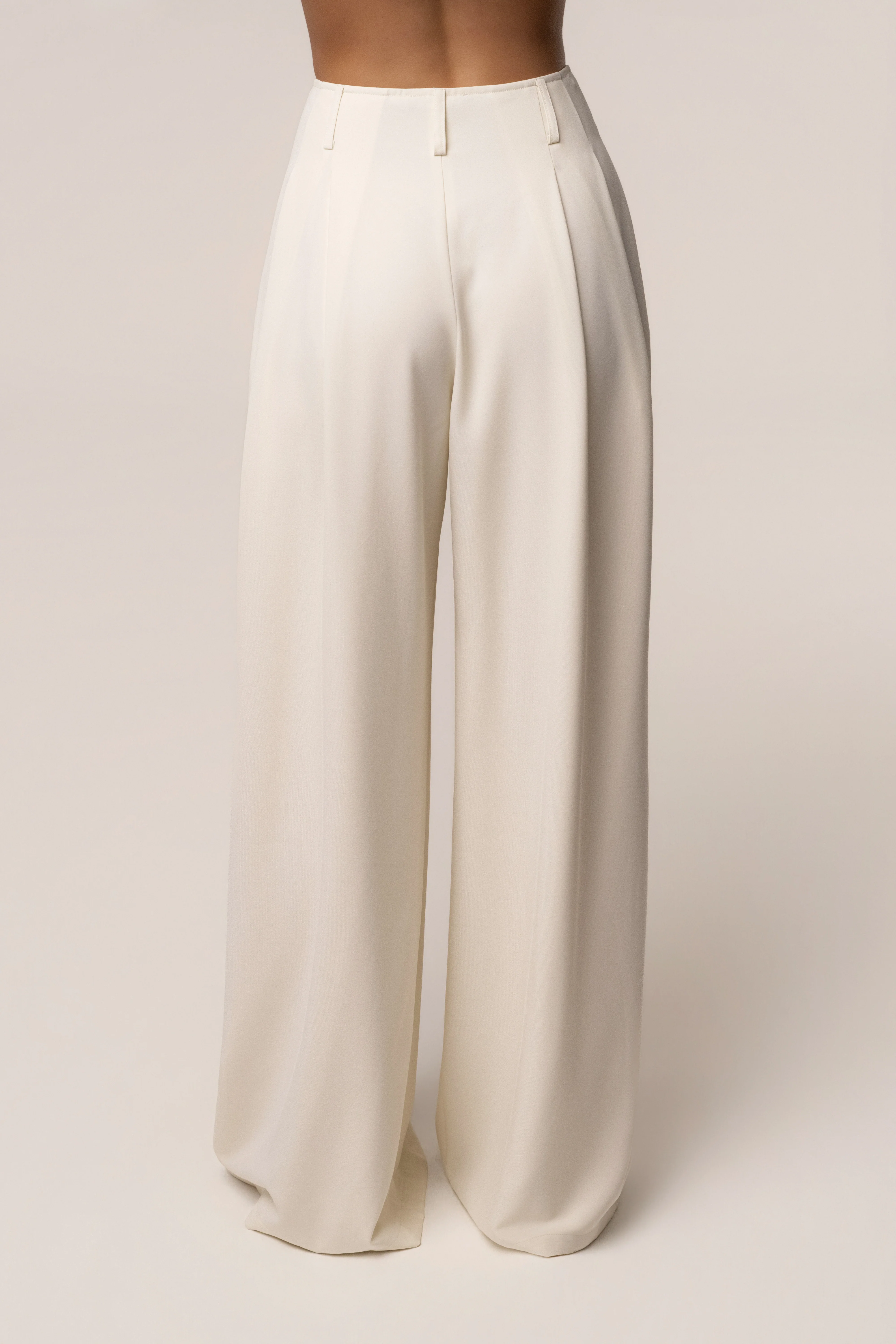 Cream Estate Pleated Trouser