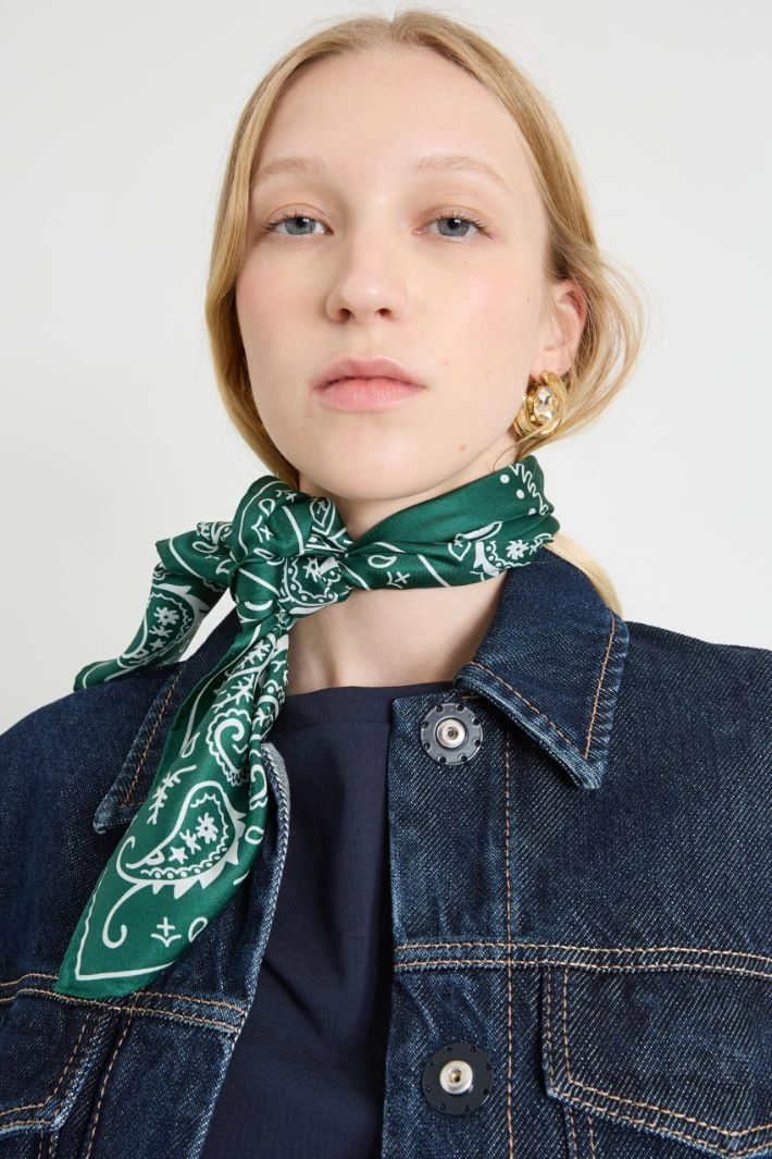 Silk scarf - GREEN