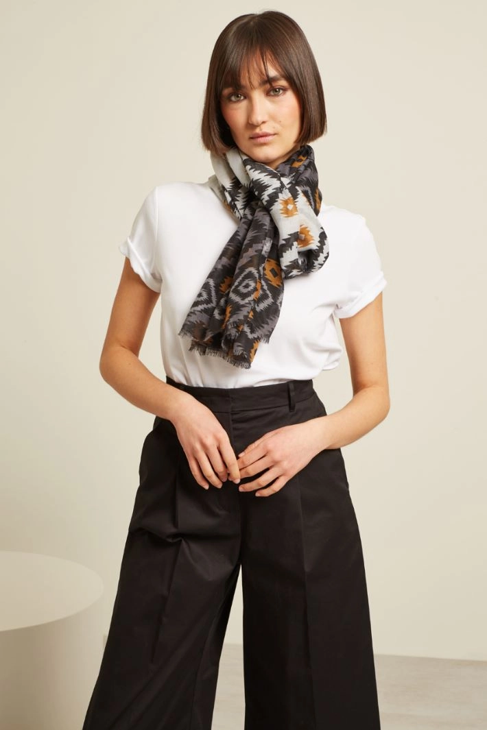 Fringed stole - BLACK WHITE CAMEL