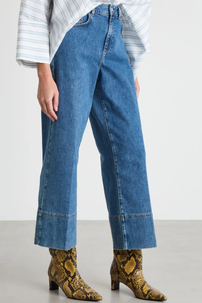 Stretch jeans with top-stitched hem - BLUE