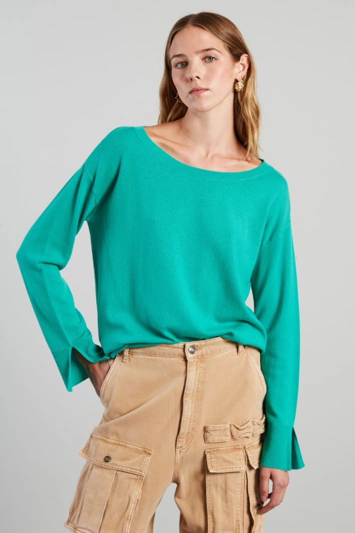 Sweater with side slits - GREEN MINT