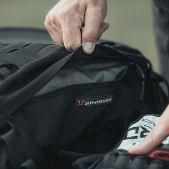 SW-MOTECH PRO CARGOBAG tail bag (50 liters) Universal - BlackRef: bc.hta.00.306.30000