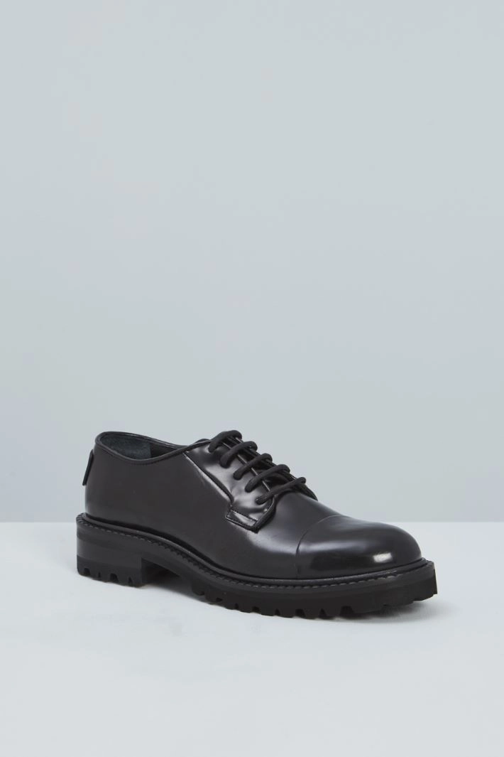 Round toe lace-ups - BLACK