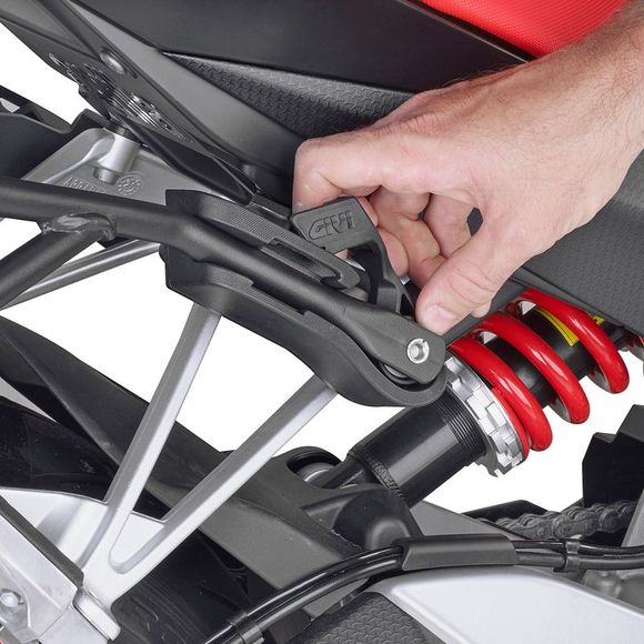 Givi Remove-X Saddlebag SpacersROYAL ENFIELD 411 SCRAM 411 - 2022 - 2024Ref: gi1716 / tr9055