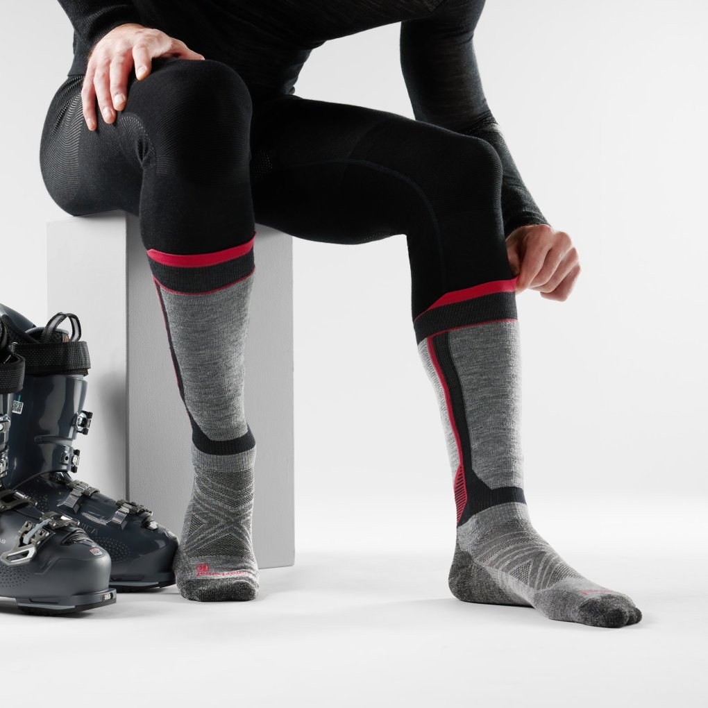 SmartWool Intraknit Targeted Cushion OTC Ski Socks - 001 black