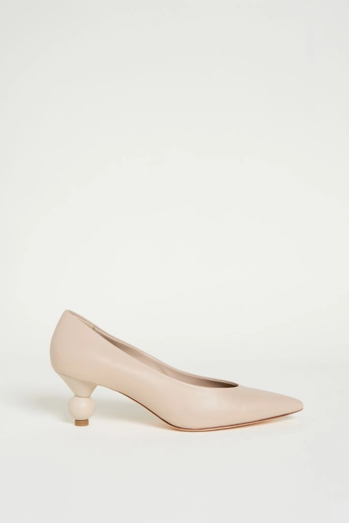 Nappa leather pumps - BEIGE