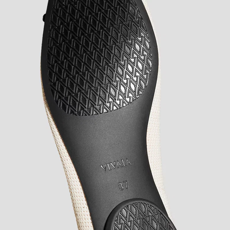 Almond-Toe Bow Flats (Tiana)