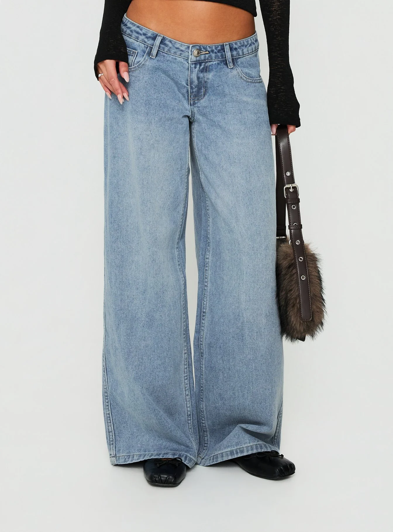 Picco Ultra Low Rise Wide Leg Jeans Light Blue Wash Petite