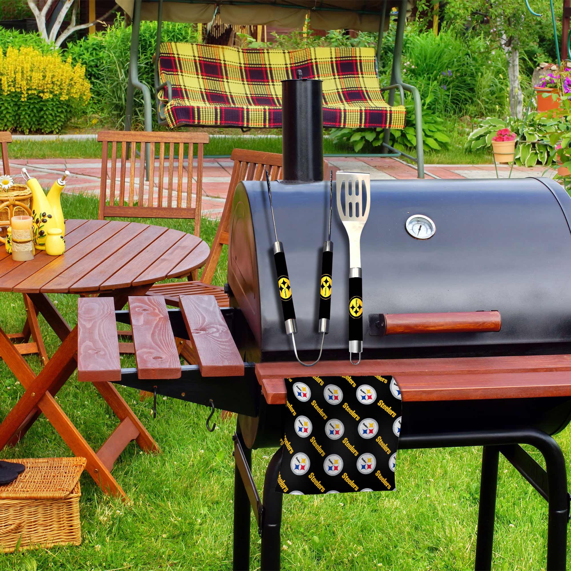 Pittsburgh Steelers NFL Barbecue Set (3-Piece)