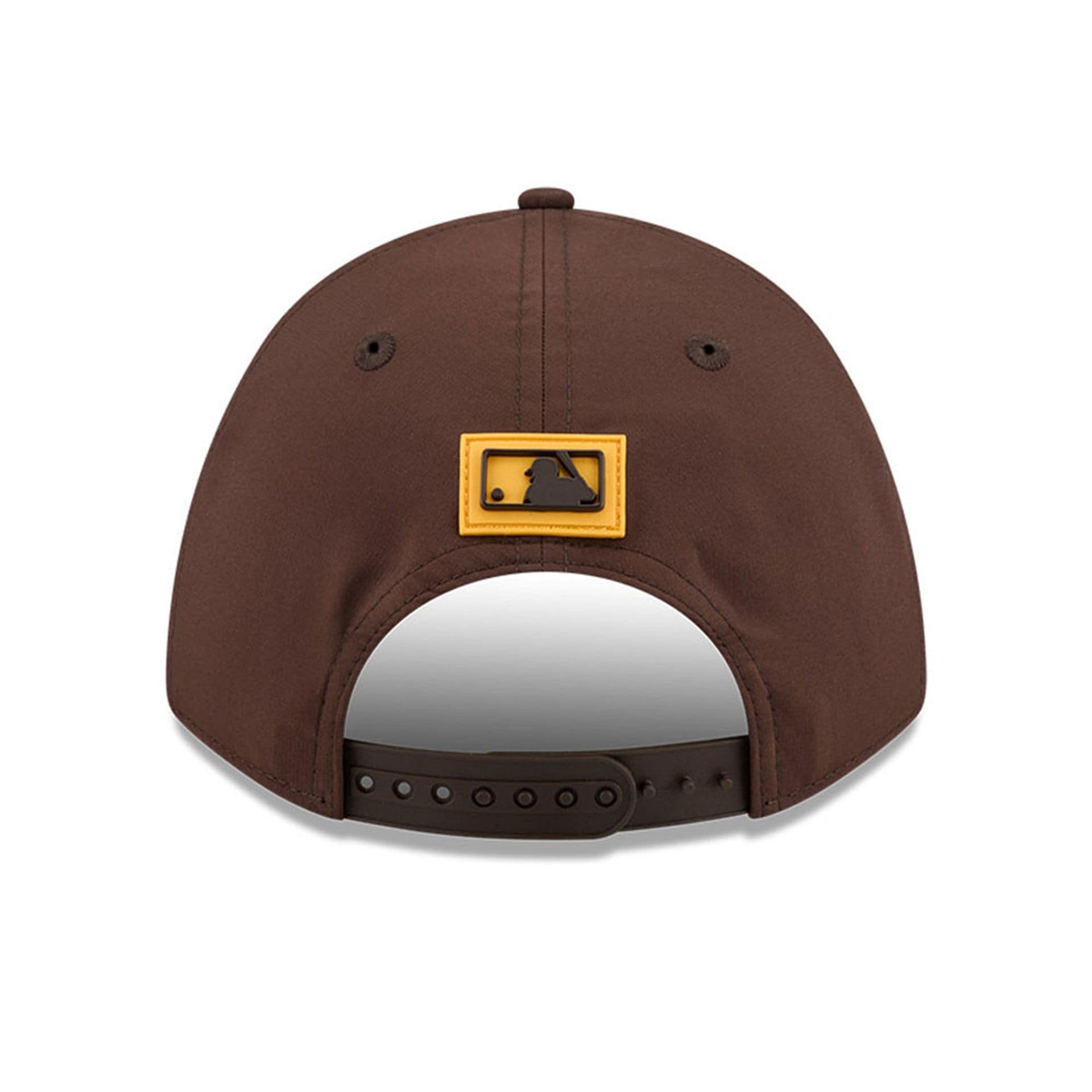 San Diego Padres 2026 MLB Clubhouse 9FORTY M-Crown A-Frame Snapback Cap