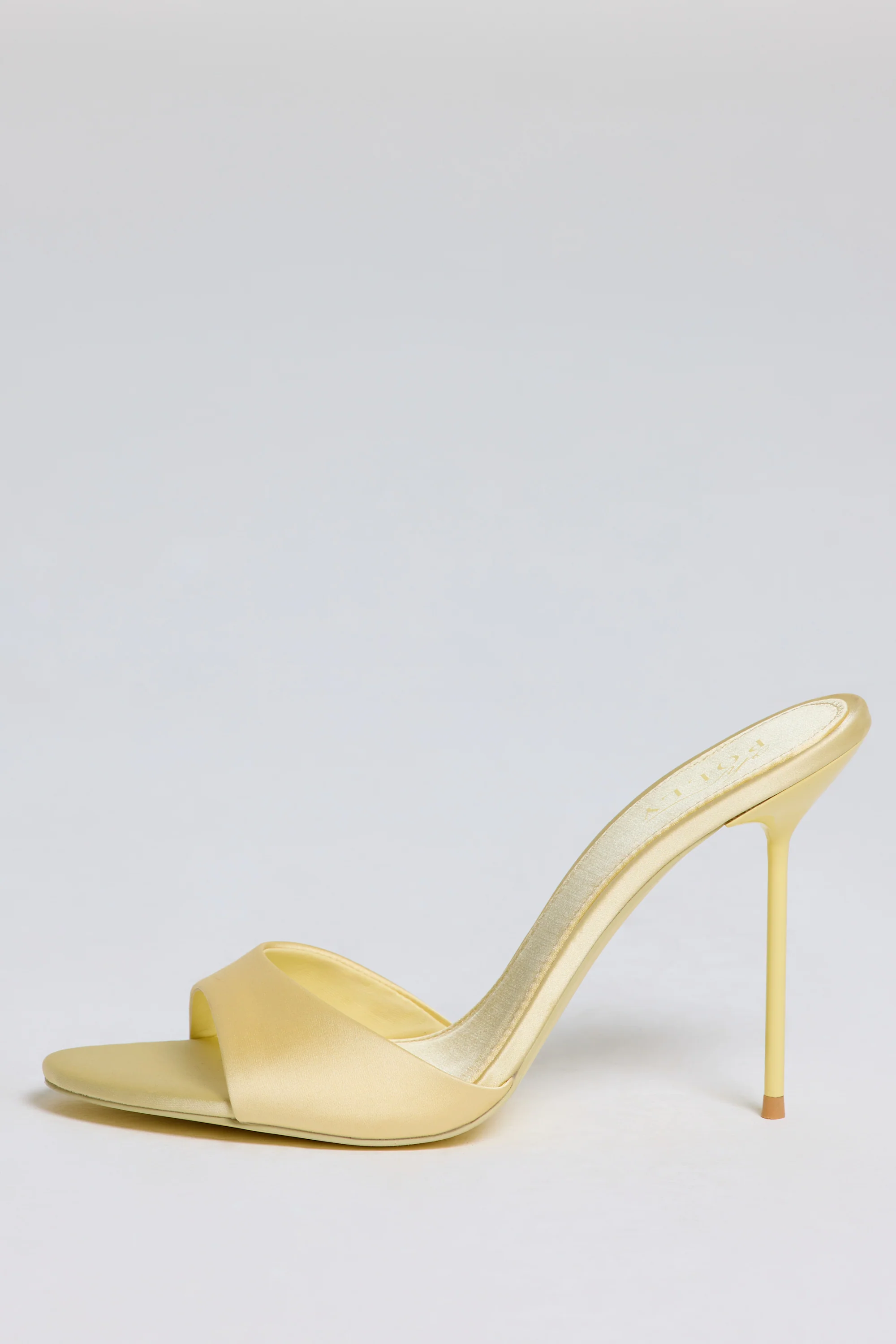 Heeled Mule Sandal in Butter Yellow