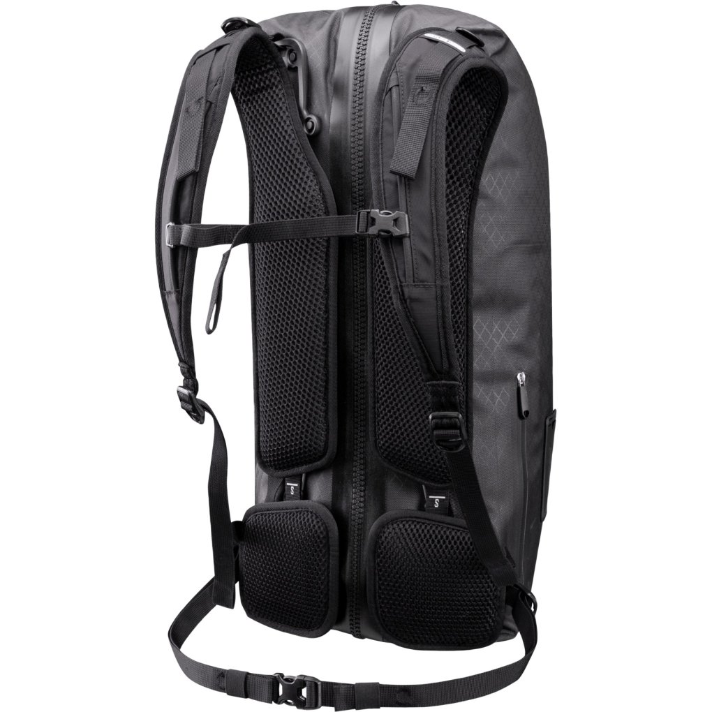 ORTLIEB Atrack Metrosphere - Backpack - 34L - black embossed