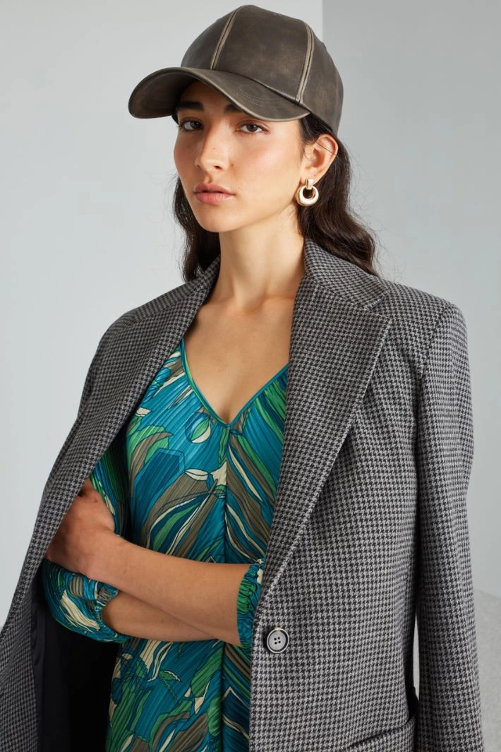 Visor-detailed cap - DARK GREY