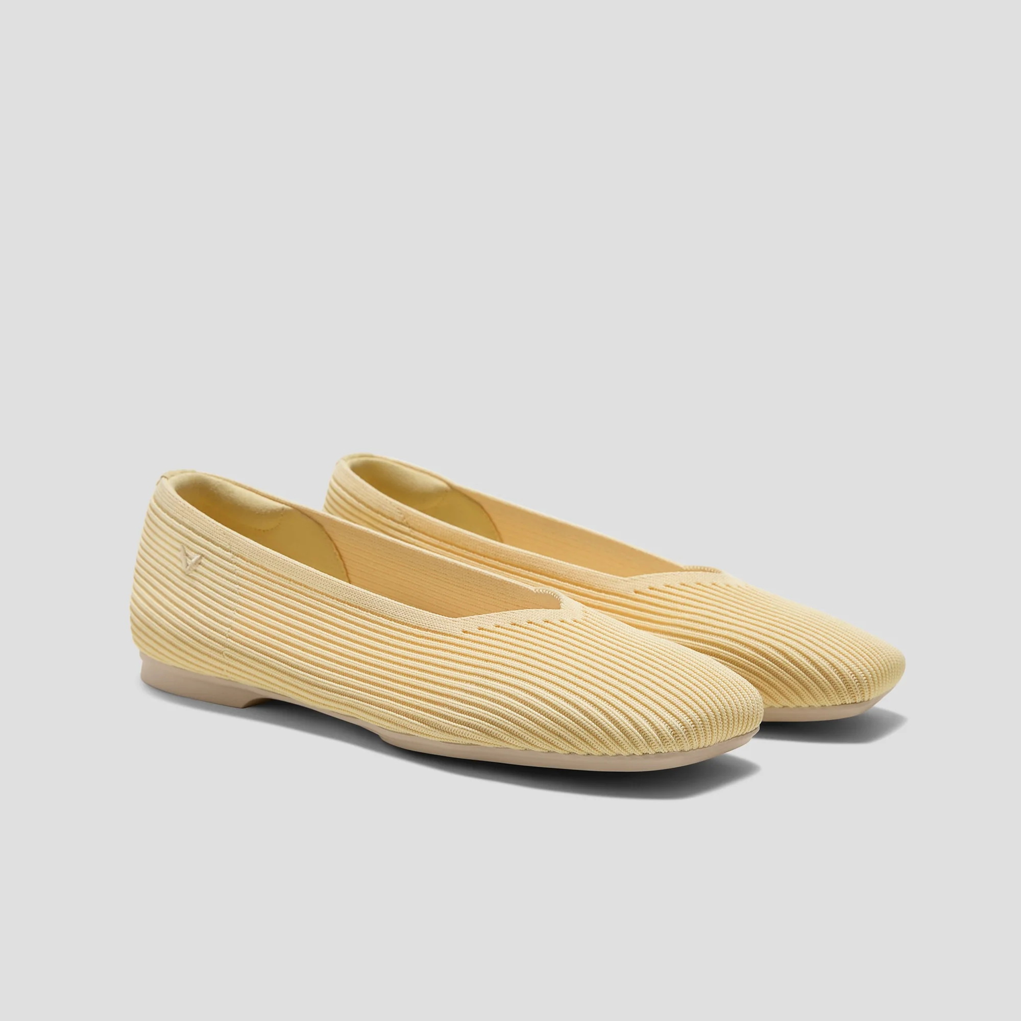 Square-Toe Margot V-Cut Flats (Margot 3.0)