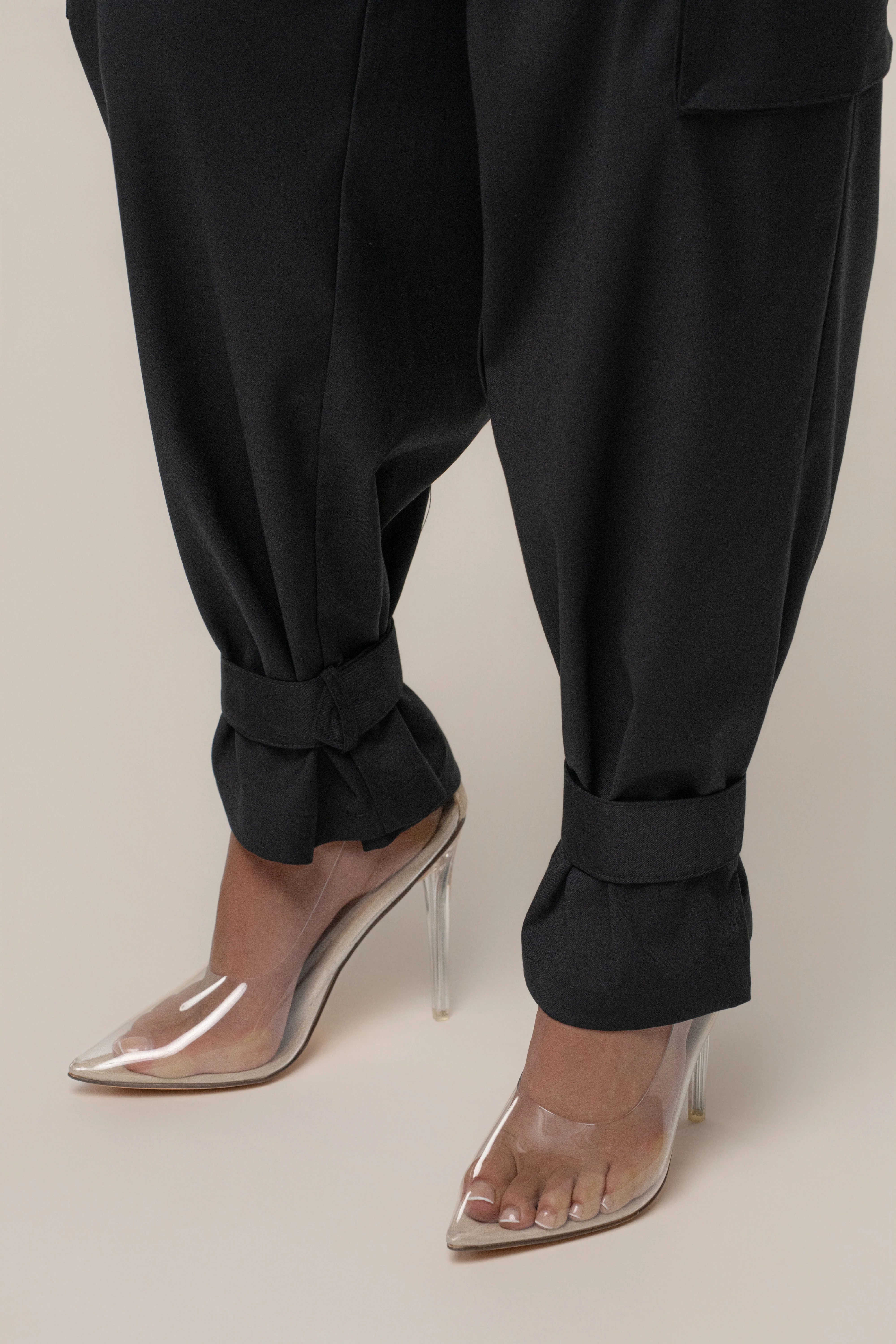 Black Autumn Flow Cargo Pants