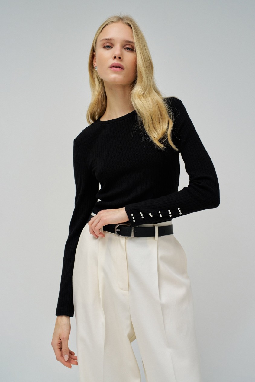 FINE RIBBED KNIT SWEATER