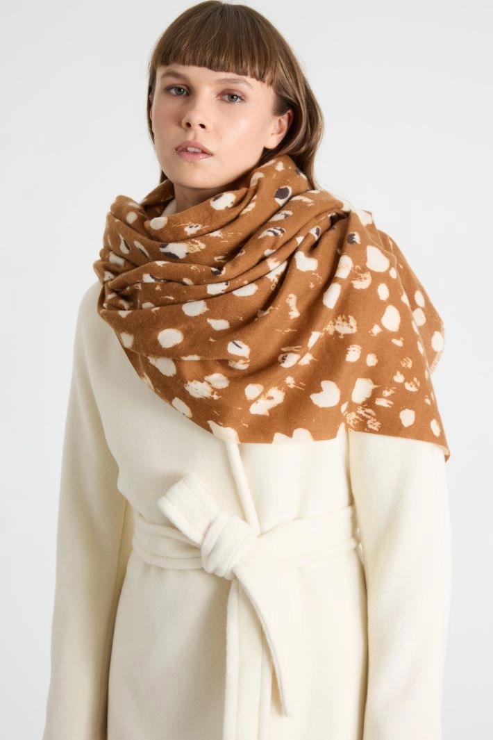 Stole with print - CAMEL