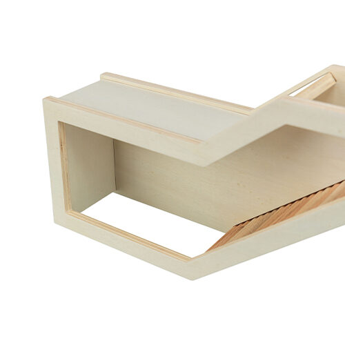 Trixie Observation Hideaway