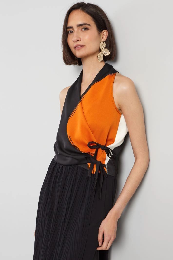Halter neck top - ORANGE BLACK WHITE