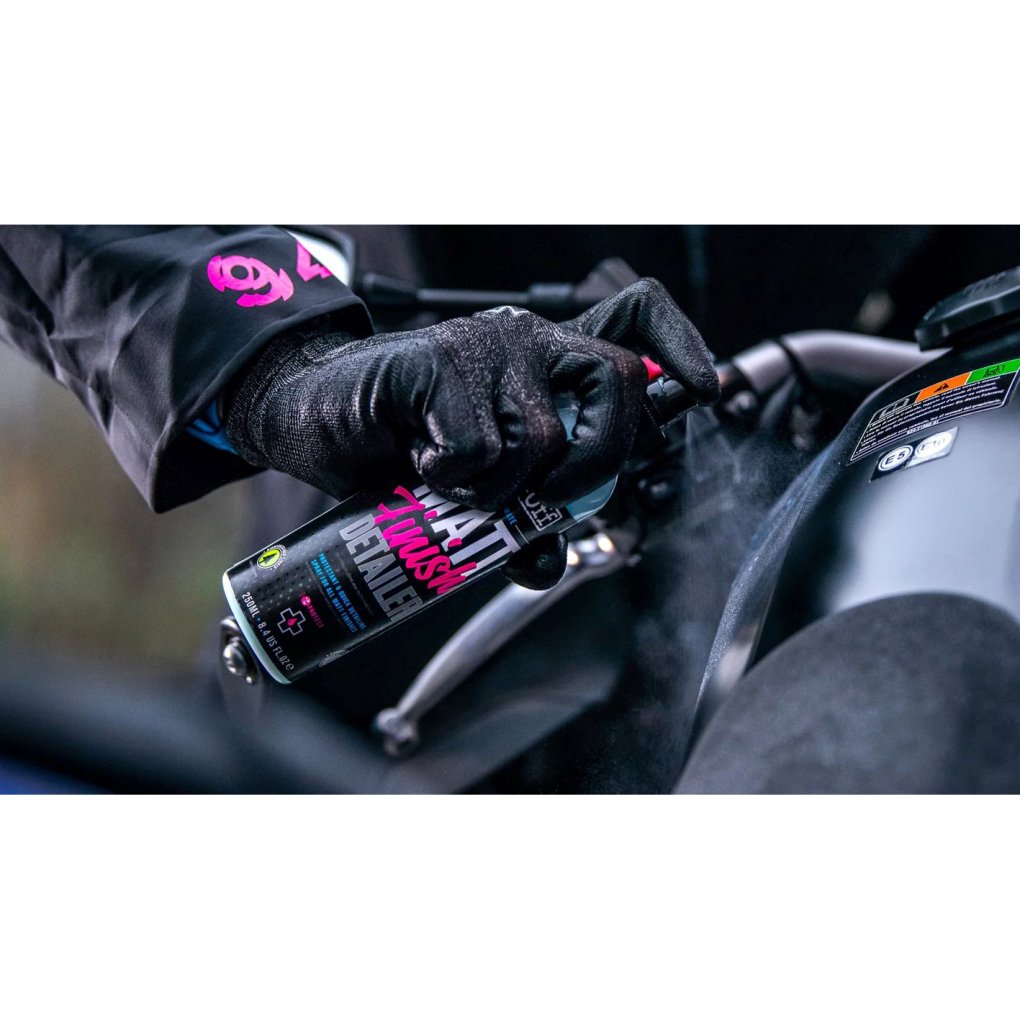 Muc-Off Matt Finish Detailer - 250 ml Spray Bottle
