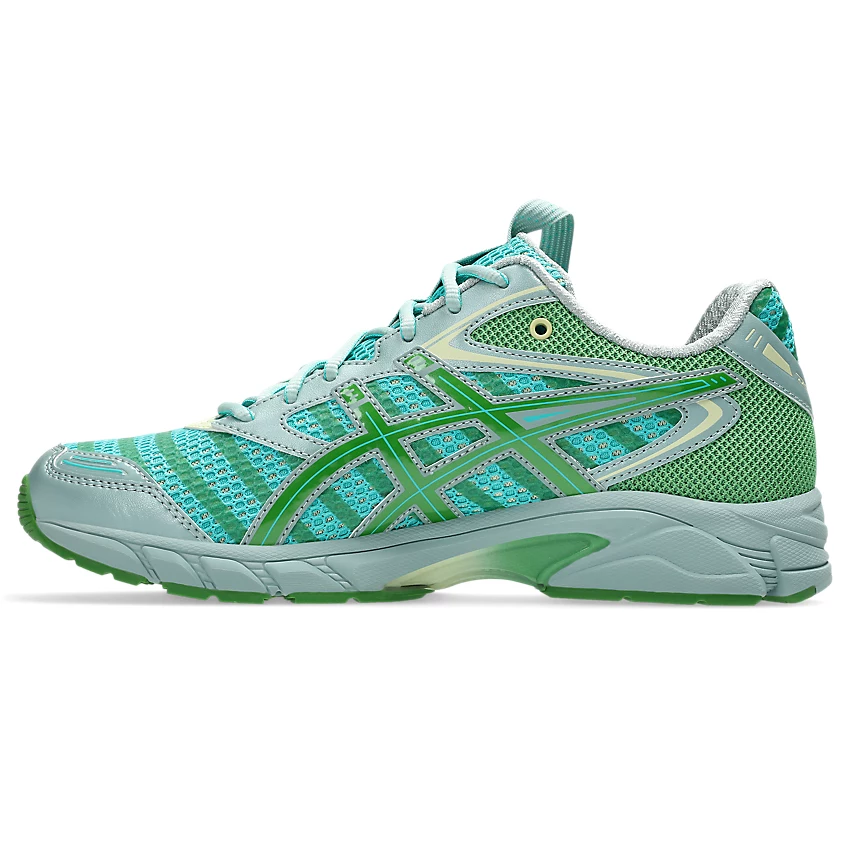 UB9-S GEL-DS TRAINER 14