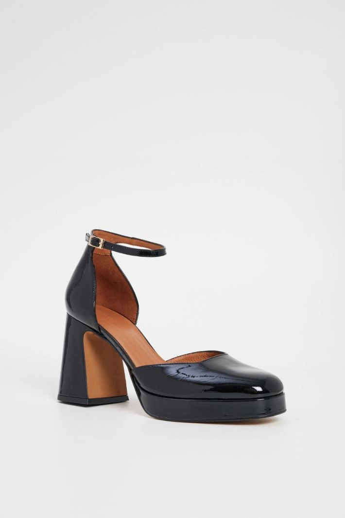 Pumps with wide heel - BLACK