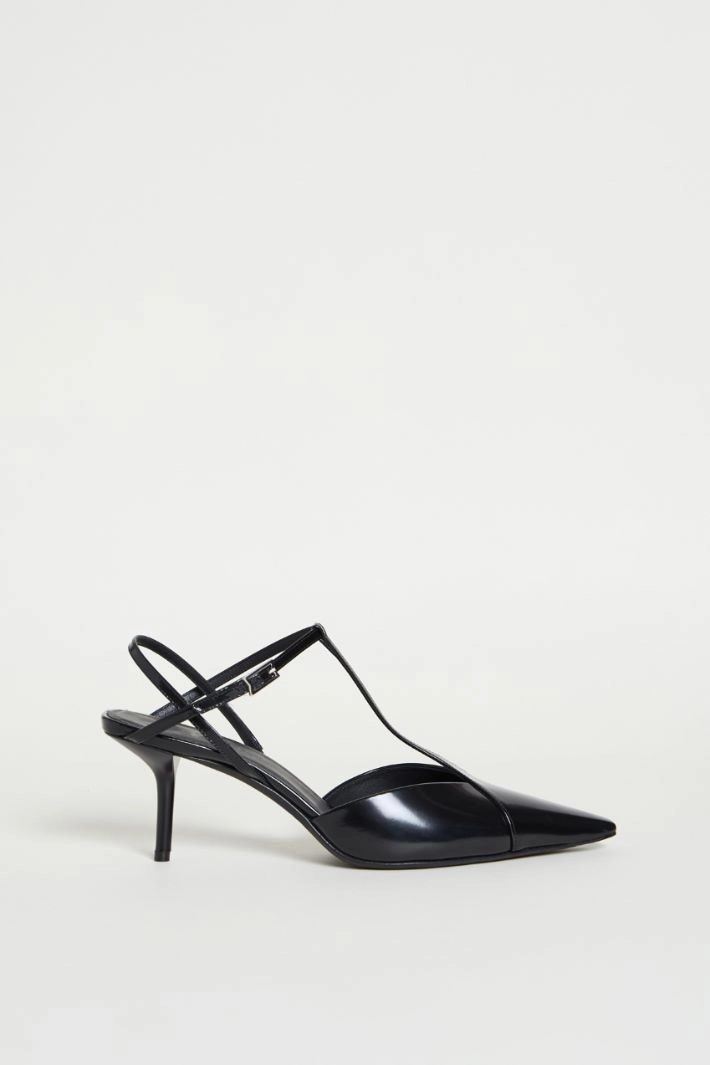 Brushed leather slingbacks - BLACK