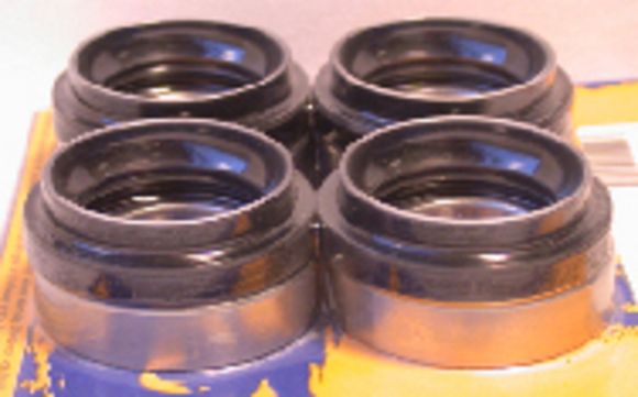 Pivot works Wheel Bearing Rear Seal KitYAMAHA 660 YFM 660 GRIZZLY 4WD - 2002Ref: Pk00146A / 1047575