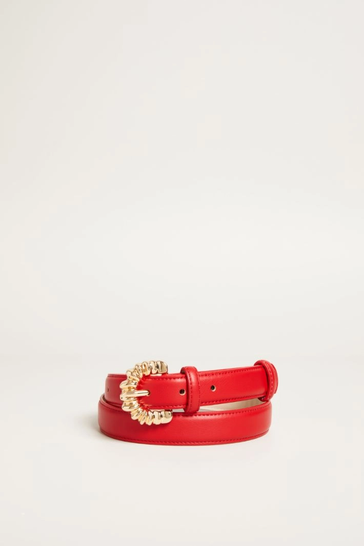 Belt with torchon buckle - RED